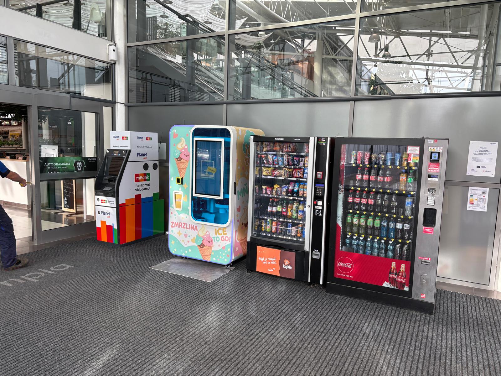 Zmrzlinový automat Ice To Go v OC Olympia Mladá Boleslav